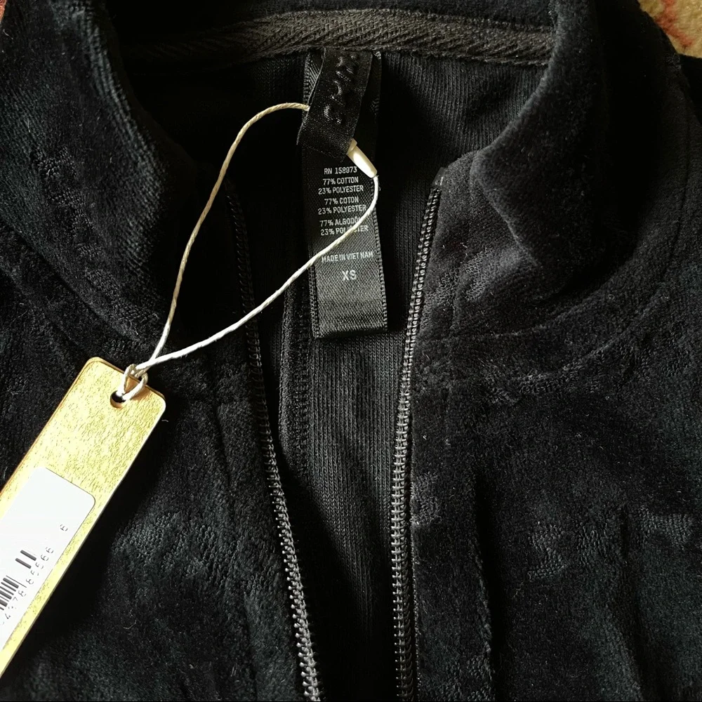 Skims logo velour short onsie - onyx - XS - Picture 3 of 6